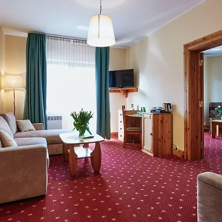 思卡尔尼酒店 酒店 3*