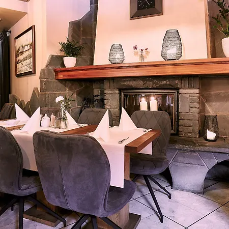 思卡尔尼酒店 3* 扎科帕内