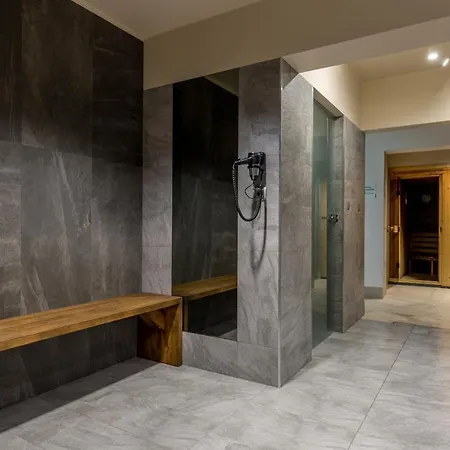Skalny Hotel 3*