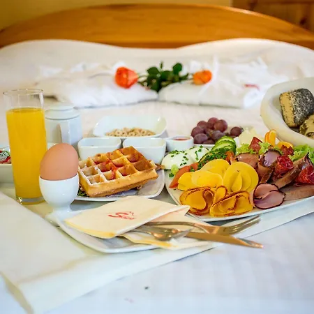 Skalny Hotel 3*